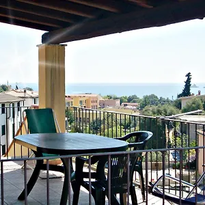Yellon House Santa Maria Navarrese